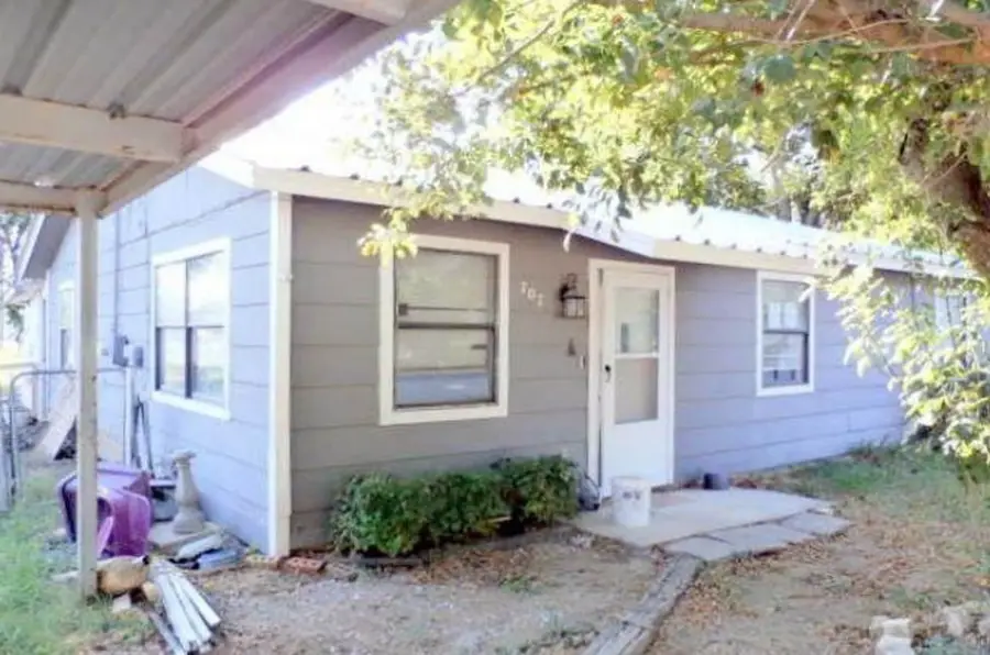 707 N 1st Street, Bangs, TX 76823 - Image #2
