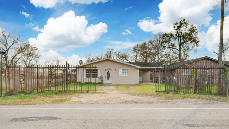 14450 Victoria Street, Houston, TX 77015 - Image #2