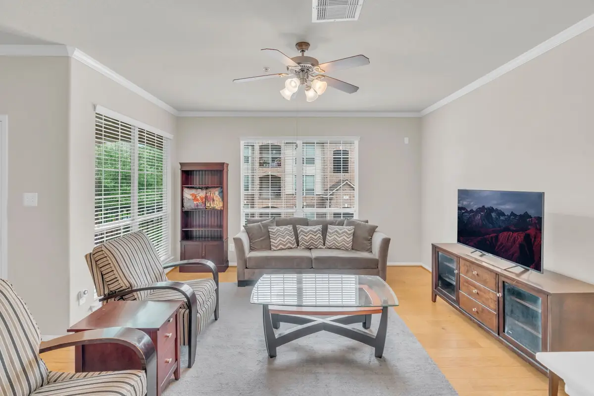 6607 Lake Woodlands Drive #322, The Woodlands, TX 77382 - Image #1