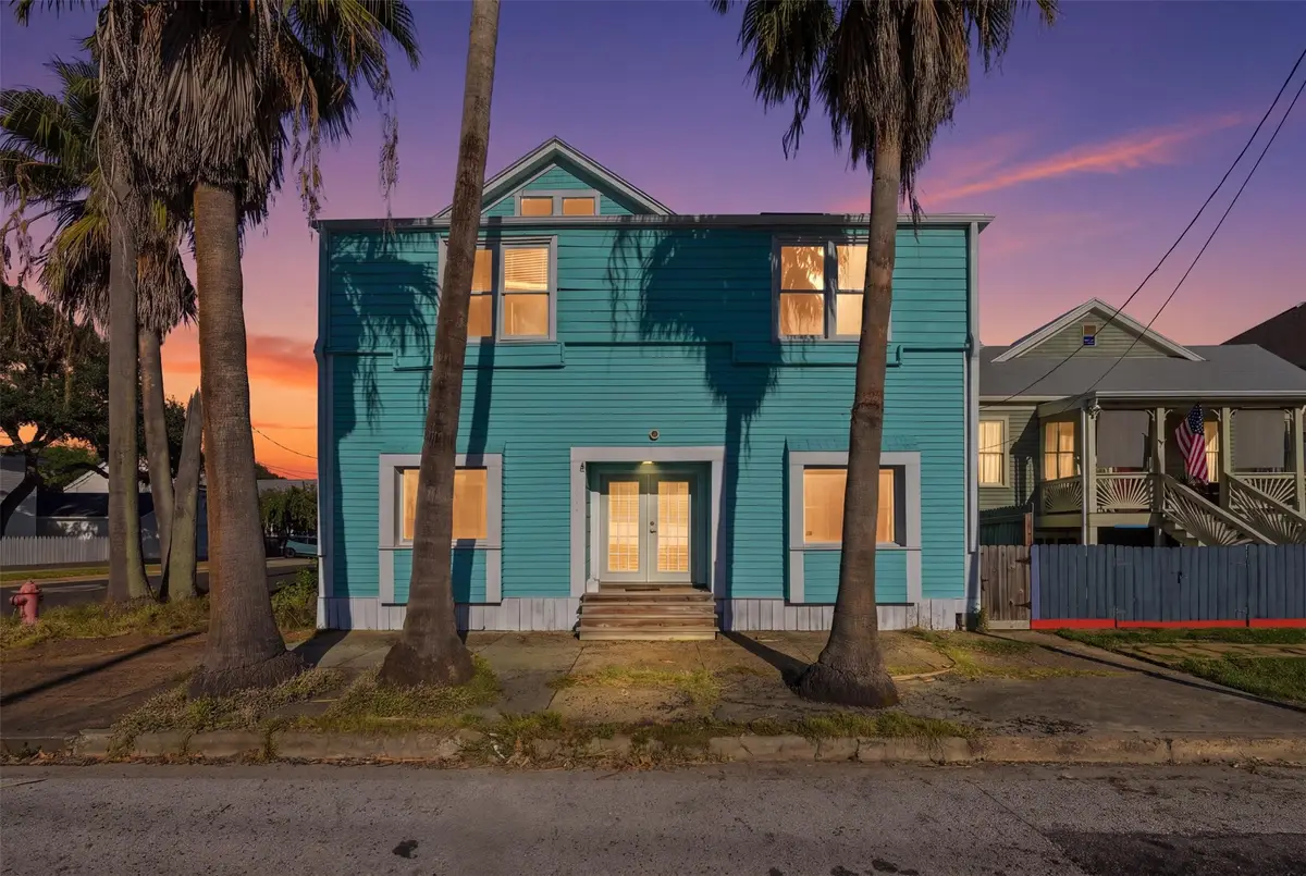 2025 Ave N 1/2, Galveston, TX 77550 - #1
