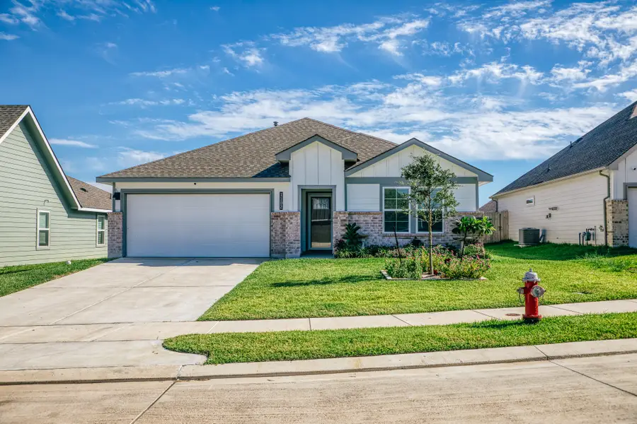 1102 Legrand Street, Brenham, TX 77833 - #3
