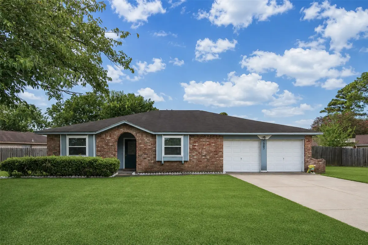 2907 Heritage House Drive, Webster, TX 77598 - #1