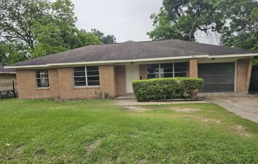 205 W Rittenhouse Street, Houston, TX 77076 - Image #1