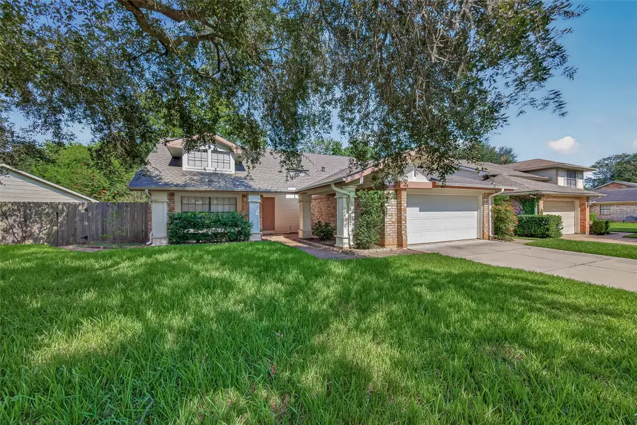 2215 Brook View Lane, Sugar Land, TX 77479 - #2