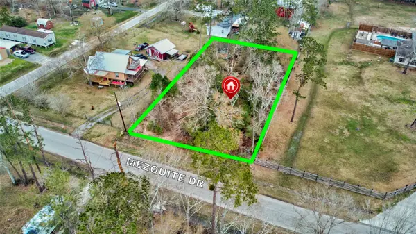 5948 Mesquite Drive, Orange, TX 77632