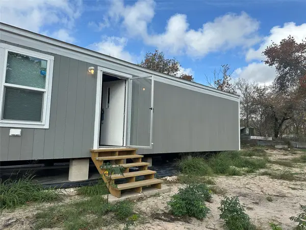 23197 W Addison Street, San Antonio, TX 78264