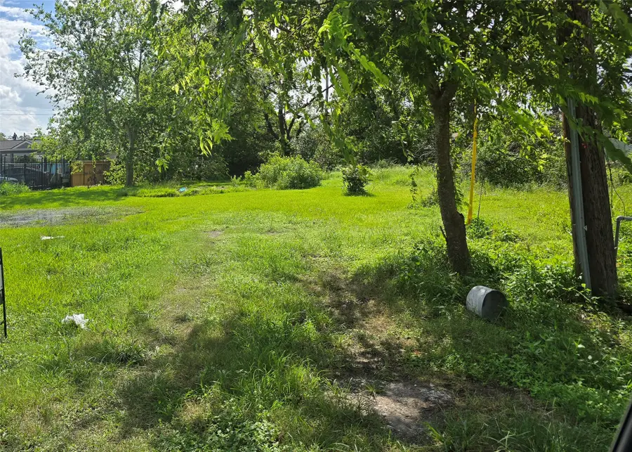 3717 Sayers Street, Houston, TX 77026 - Image #2