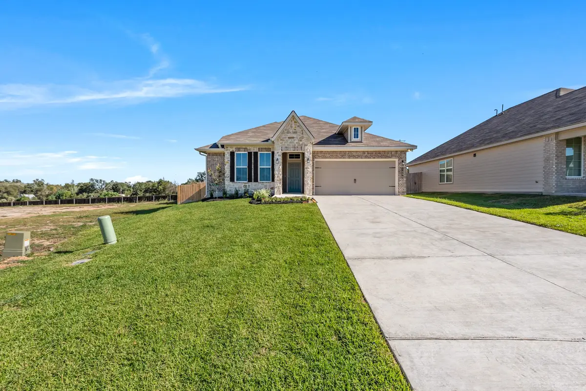 1456 Lake Ridge Drive, Brenham, TX 77833 - Image #1