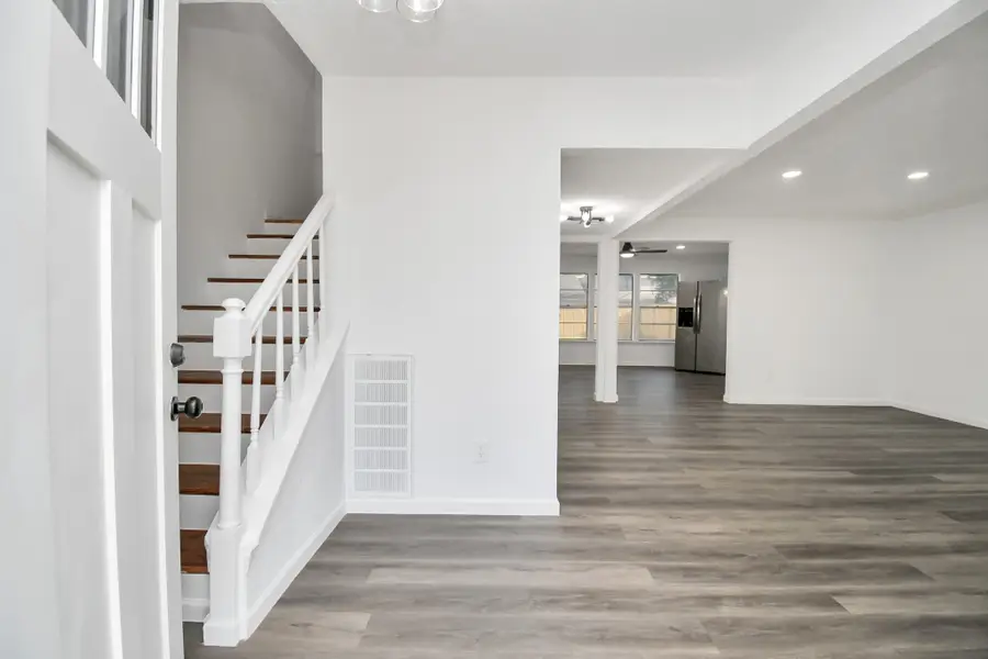 7022 Castleview Lane, Missouri City, TX 77489 - Image #2