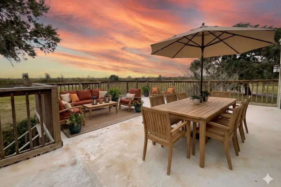 2194 Twin Lakes Boulevard, West Columbia, TX 77486 - Image #2