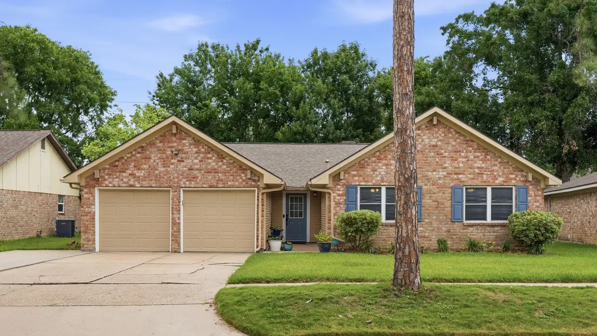 2022 Arcadia Drive, Sugar Land, TX 77498 - #1