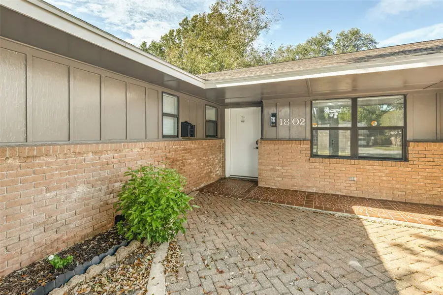 1802 Hartt Street, Baytown, TX 77520 - #3