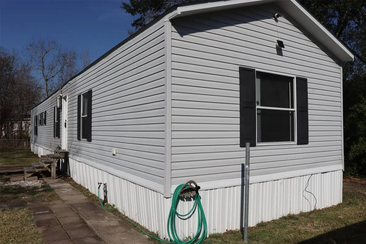 132 Kiowa Court, Rosharon, TX 77583 - Image #1