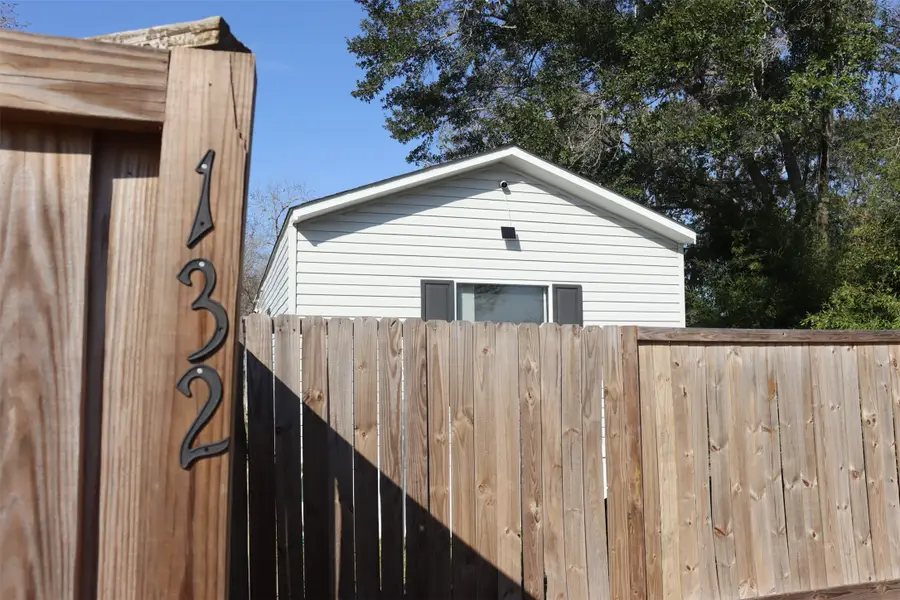 132 Kiowa Court, Rosharon, TX 77583 - Image #2