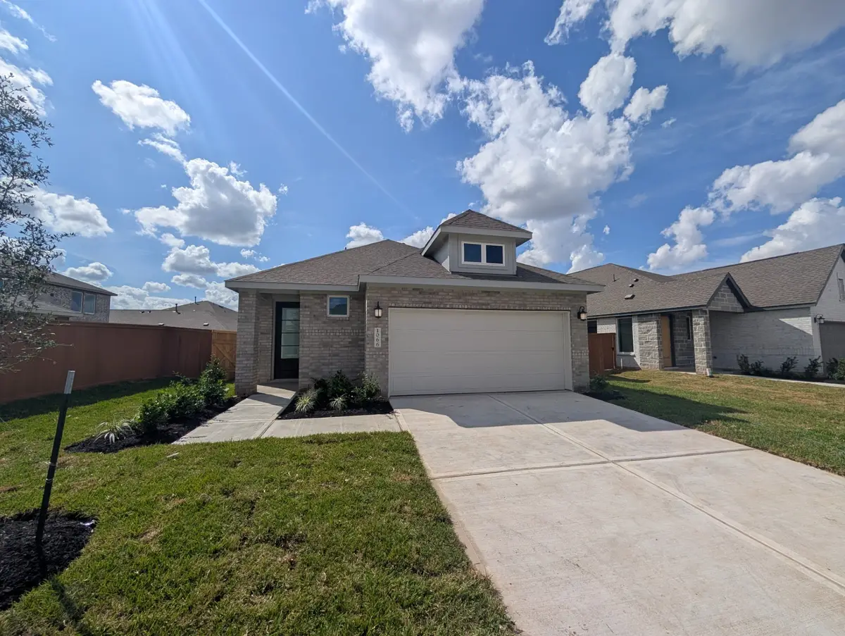 1066 Blue Stone Drive, Beasley, TX 77417 - Image #1