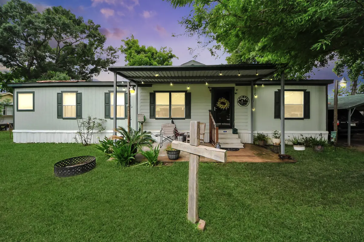 204 Edith Street, Highlands, TX 77562 - #1