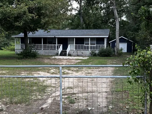 184 Hall Drive S, Montgomery, TX 77316