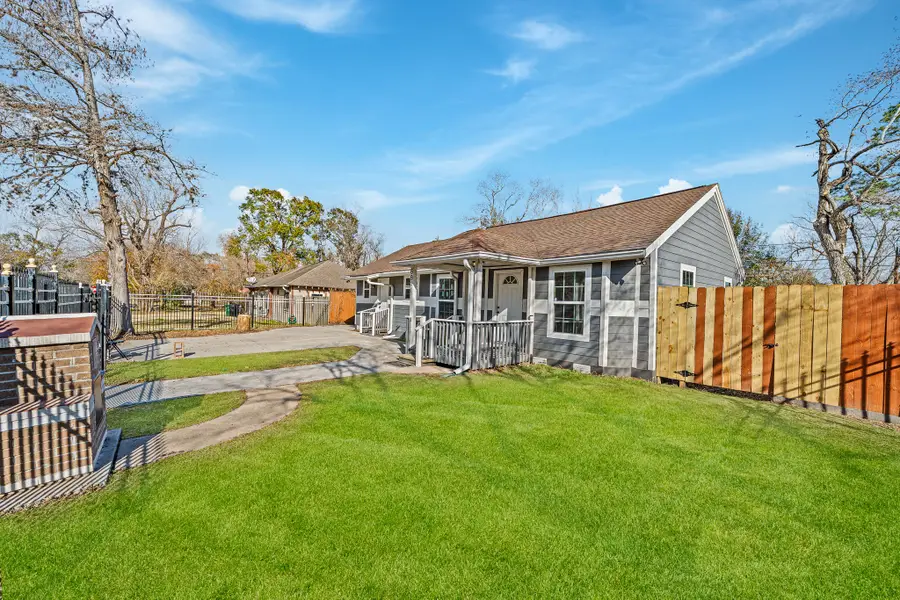 6911 Sherwood Drive, Houston, TX 77021 - Image #3