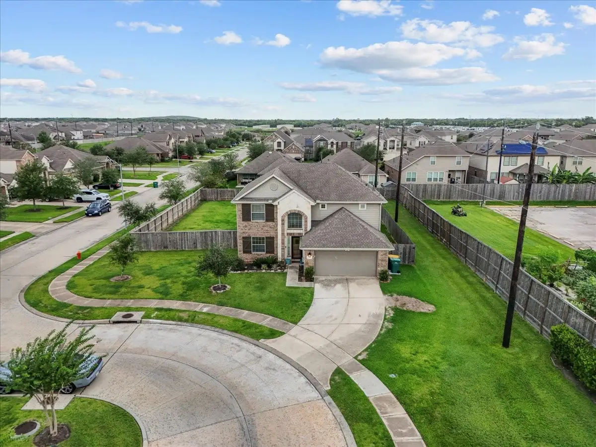 356 Century Oaks Lane, La Marque, TX 77568 - Image #1