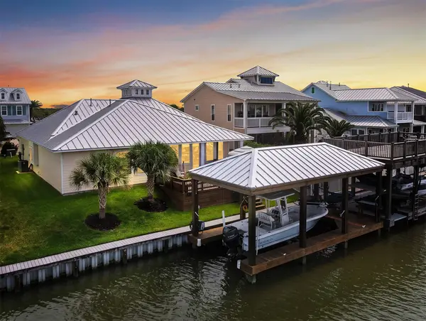 5418 Brigantine Cay Court, Texas City, TX 77590