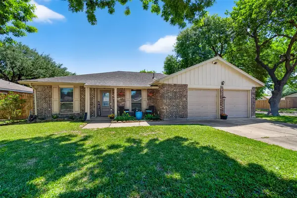 1110 Brookhollow Drive, Deer Park, TX 77536