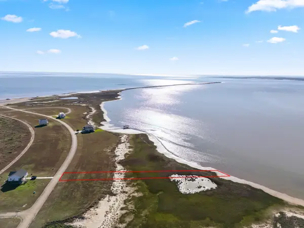 3220 Camp Hulen Drive, Palacios, TX 77465