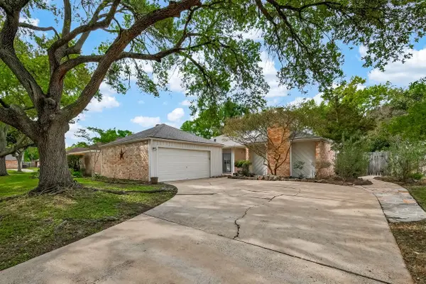 1007 Apache Falls Drive, Katy, TX 77450