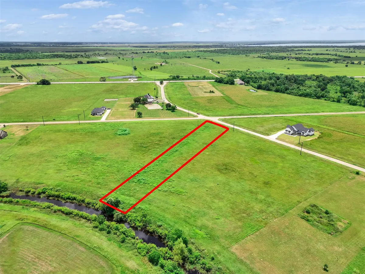426 Chuckwagon Trail, Angleton, TX 77515 - #1