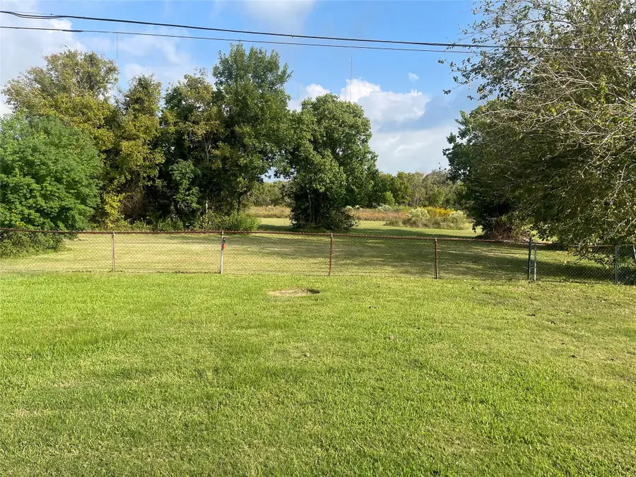 2806 33rd Avenue N, Texas City, TX 77590 - Image #3