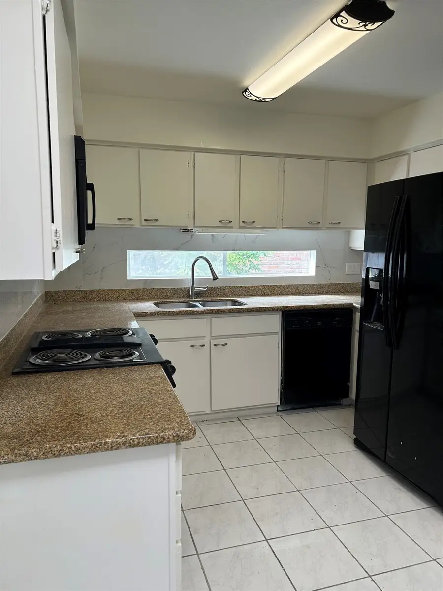 6354 Ivyknoll Drive, Houston, TX 77035 - Image #2