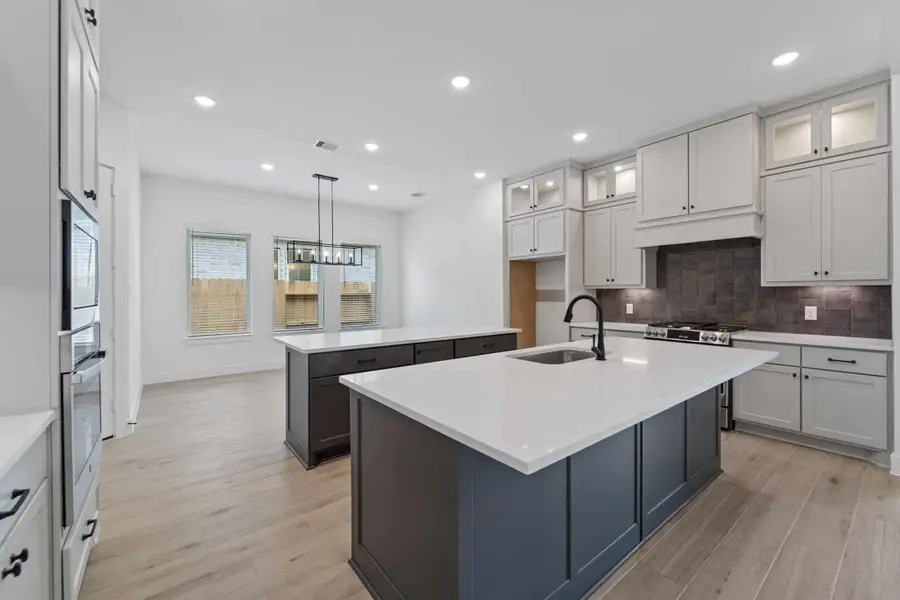 16008 Mahogany Mist Drive, Conroe, TX 77302 - Image #2