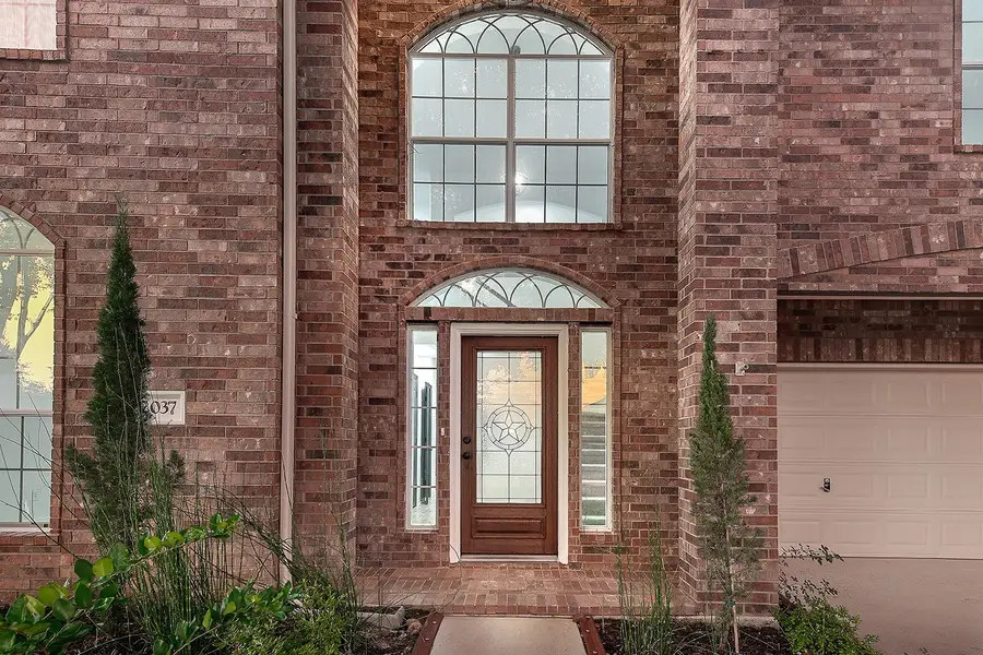 2037 Borthwick Lane, Conroe, TX 77301 - Image #2