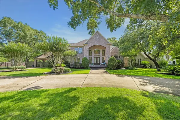 109 Sunset Drive, Friendswood, TX 77546