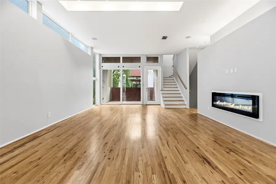 1107 W 17th Street, Houston, TX 77008 - #2