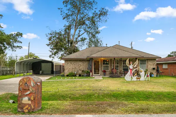 7010 Woodrow Street, Texas City, TX 77591