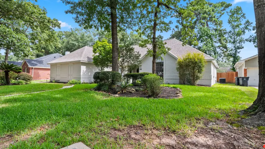 18 Windsor Drive, Conroe, TX 77304 - #2