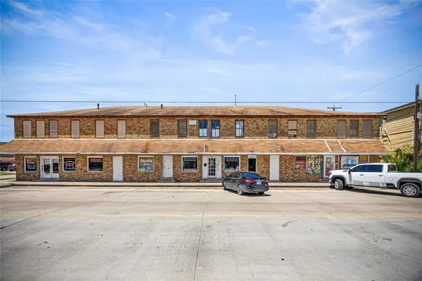 1915 45th Street, Galveston, TX 77550