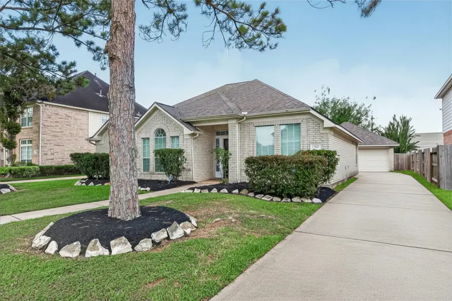 2726 Martinec Drive, Pearland, TX 77584 - #2