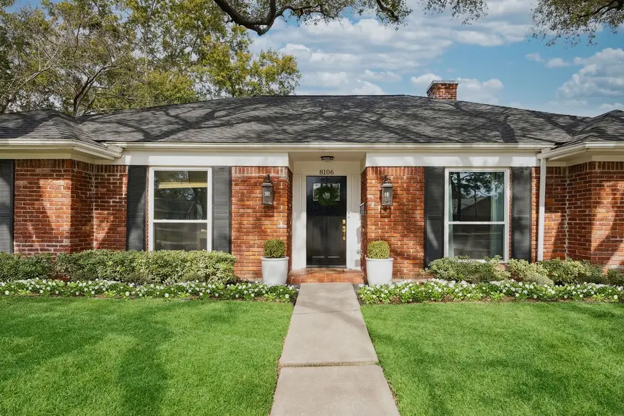 8106 Beverlyhill Street, Houston, TX 77063 - Image #2