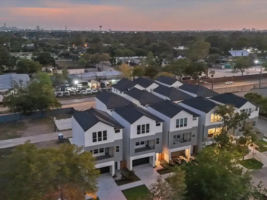 4830 Pinemont Drive, Houston, TX 77091 - Image #2