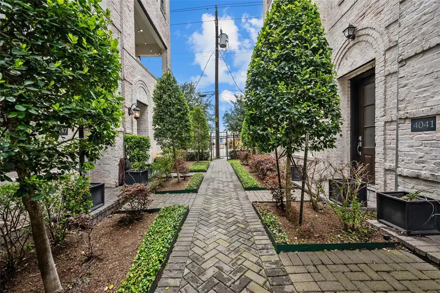 4045 Leeland Street, Houston, TX 77023 - #3