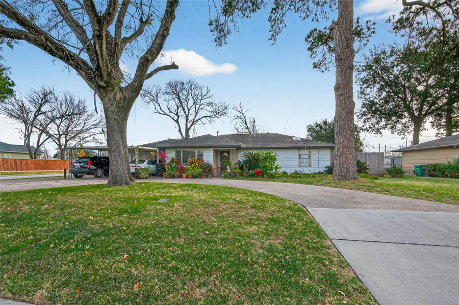 1614 Wycliffe Drive, Houston, TX 77043 - Image #2