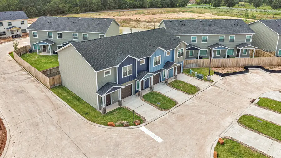 14010 Longstreet Road #4, Willis, TX 77318 - #2