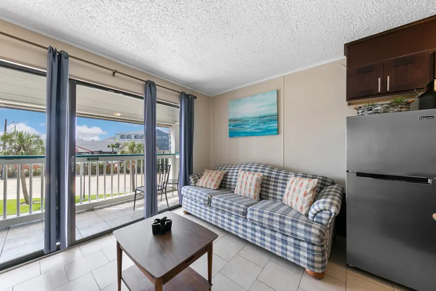 6102 Seawall Boulevard #168, Galveston, TX 77551 - Image #2