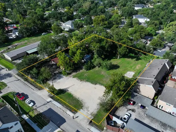 1405 Cedar Post Lane, Houston, TX 77055