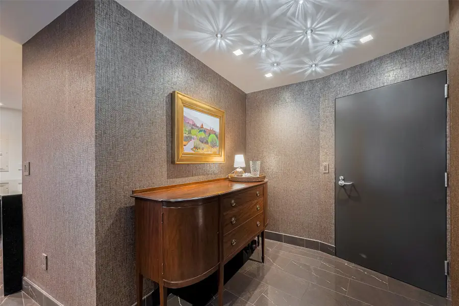 915 Franklin Street #9N, Houston, TX 77002 - Image #2