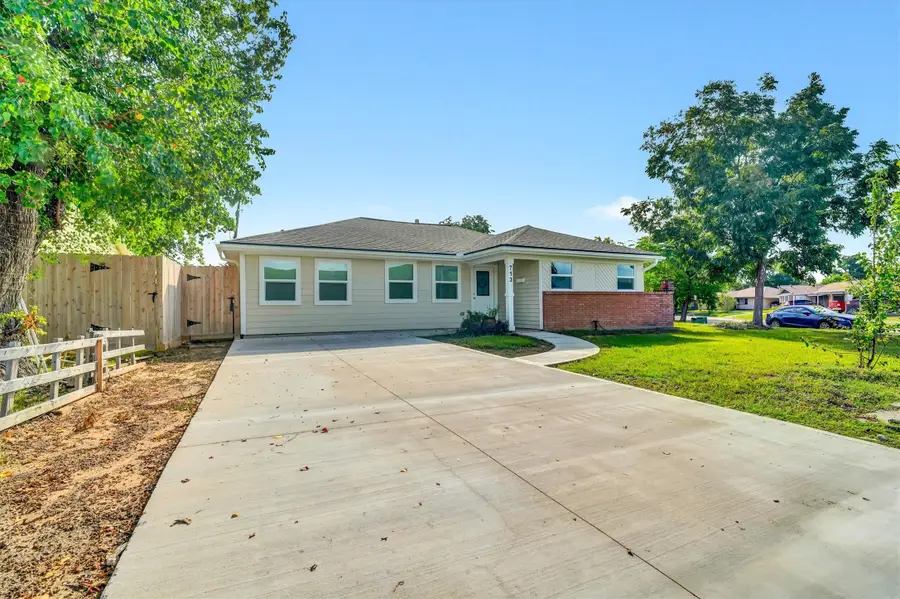 713 Scarborough Lane, Pasadena, TX 77506 - #3