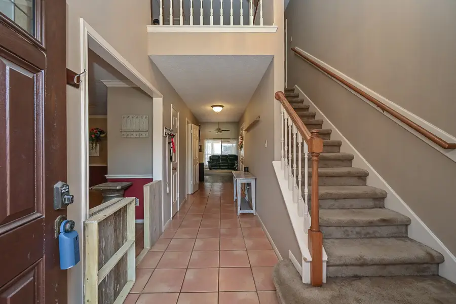 1013 Chesterwood Drive, Pearland, TX 77581 - Image #3