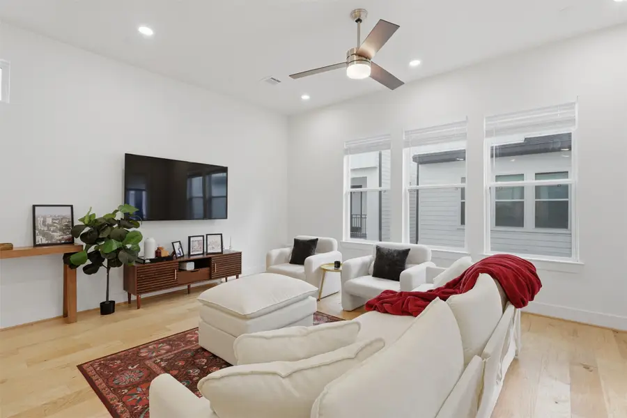 714 W Donovan Street #A, Houston, TX 77091 - #3