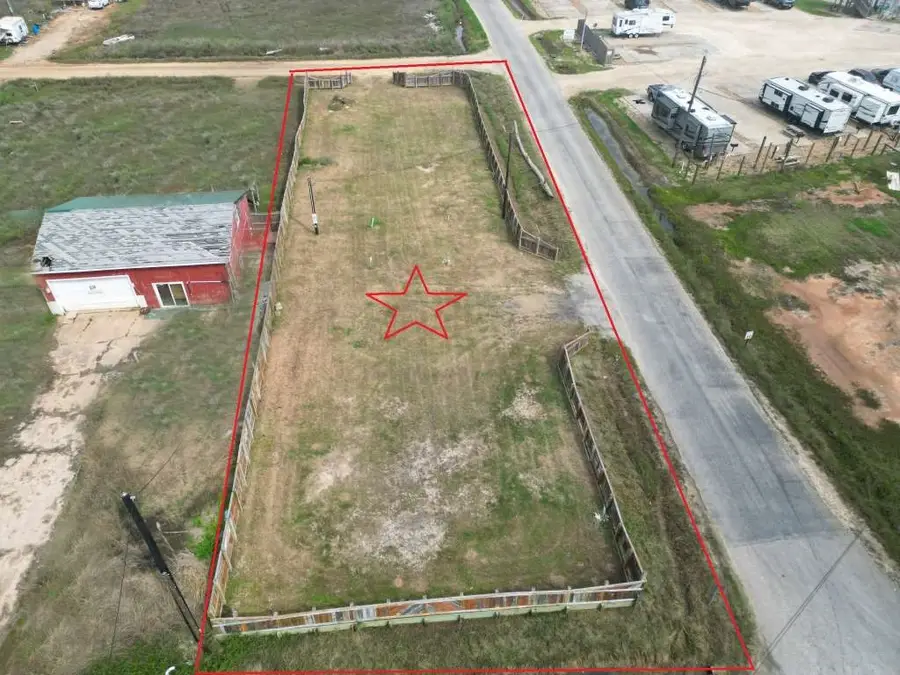 5801 Cr 201 Street, Sargent, TX 77414 - Image #3